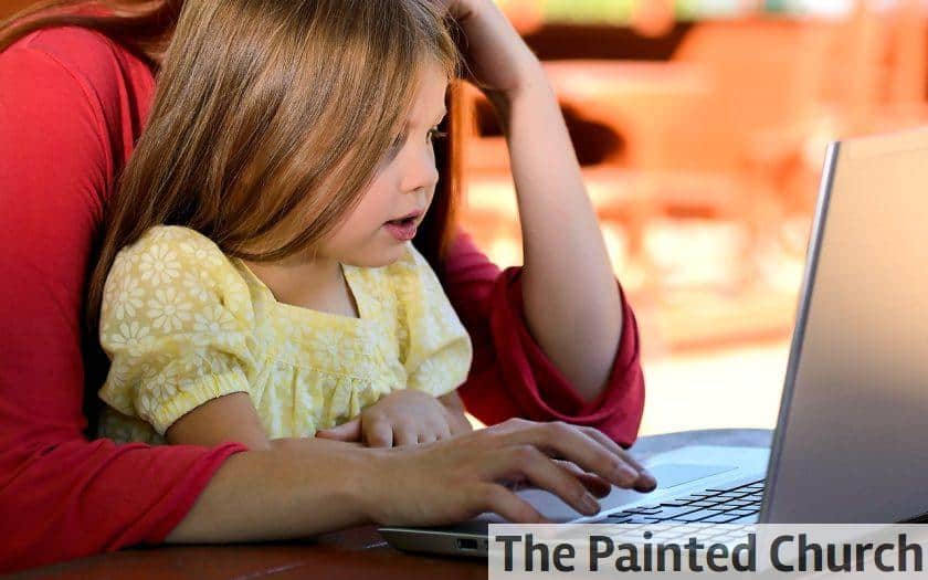 niña estudiando ingles